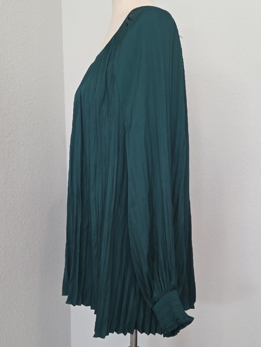 New Lane Bryant Teal Pleated Emerald Green Blouse Top 22/24 *belt Not Included - Picture 7 of 10
